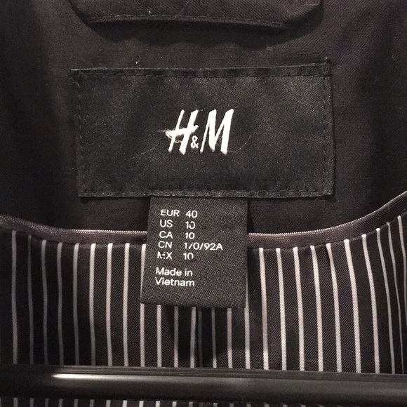 Blazer - Picture 2 of 6